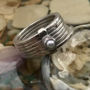 Sliding rings fidget ring